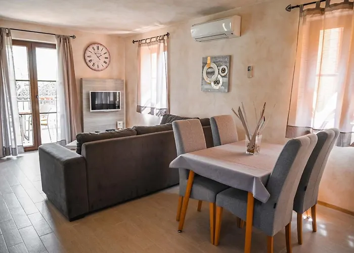 Teo Apartments