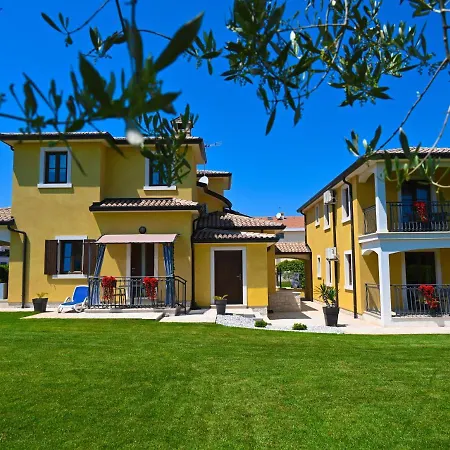 Teo Apartments Funtana Exterior foto