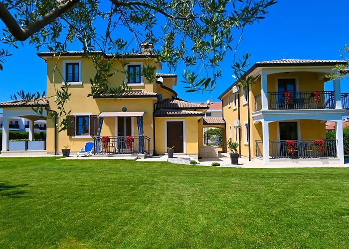 Teo Apartments